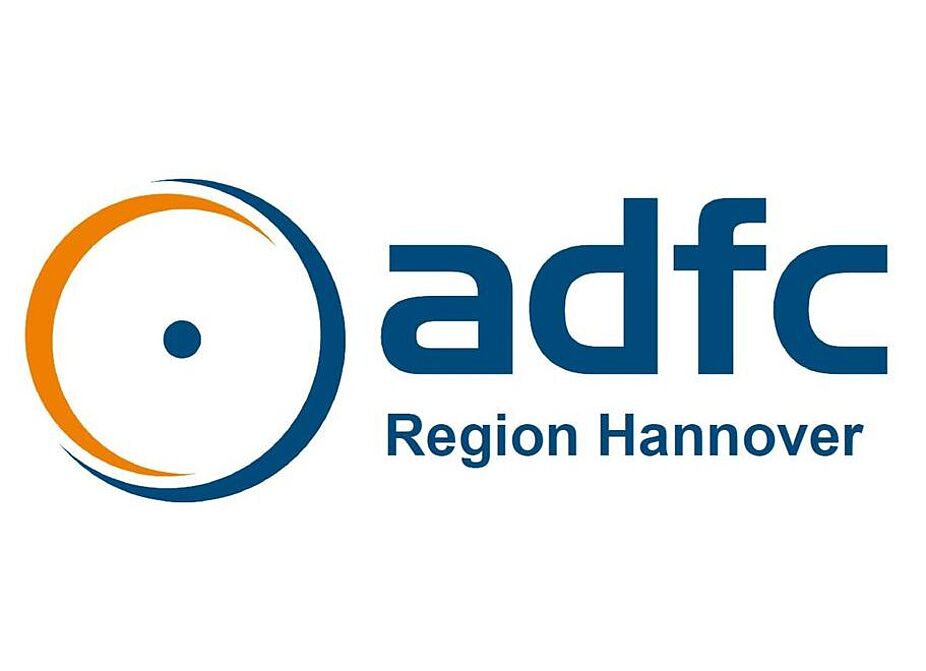 Logo des ADFC Region Hannover - stilisiertes Rad in orange/blau mit Nabenpunkt in blau und Schriftzug: adfc Region Hannover